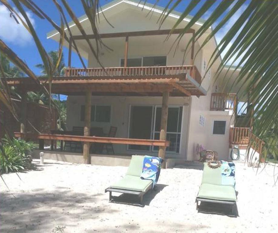 Vaiakura Holiday Homes 라로통가 외부 사진