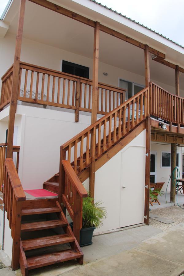 Vaiakura Holiday Homes 라로통가 외부 사진