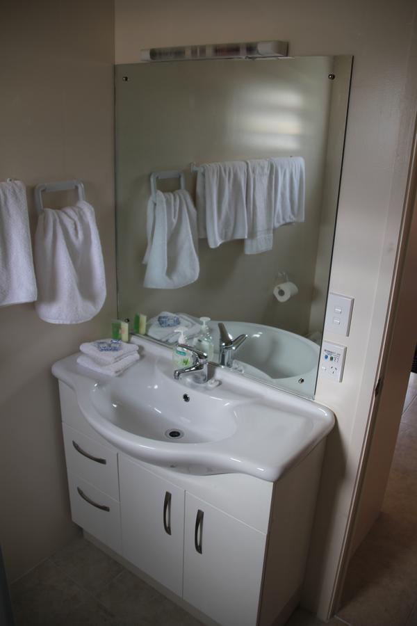 Vaiakura Holiday Homes 라로통가 외부 사진
